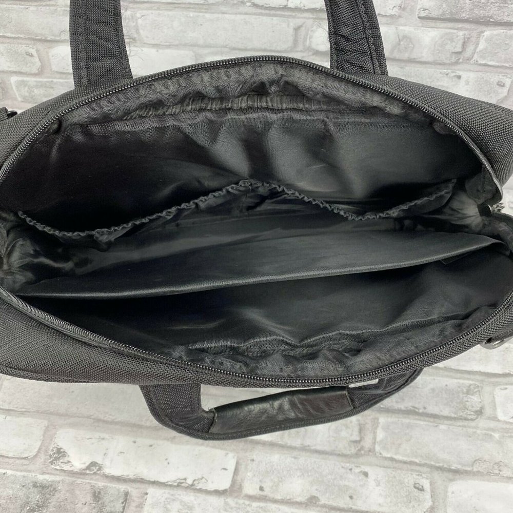 Codi Computer Canvas Bag Shoulder Strap Carry On - image 3